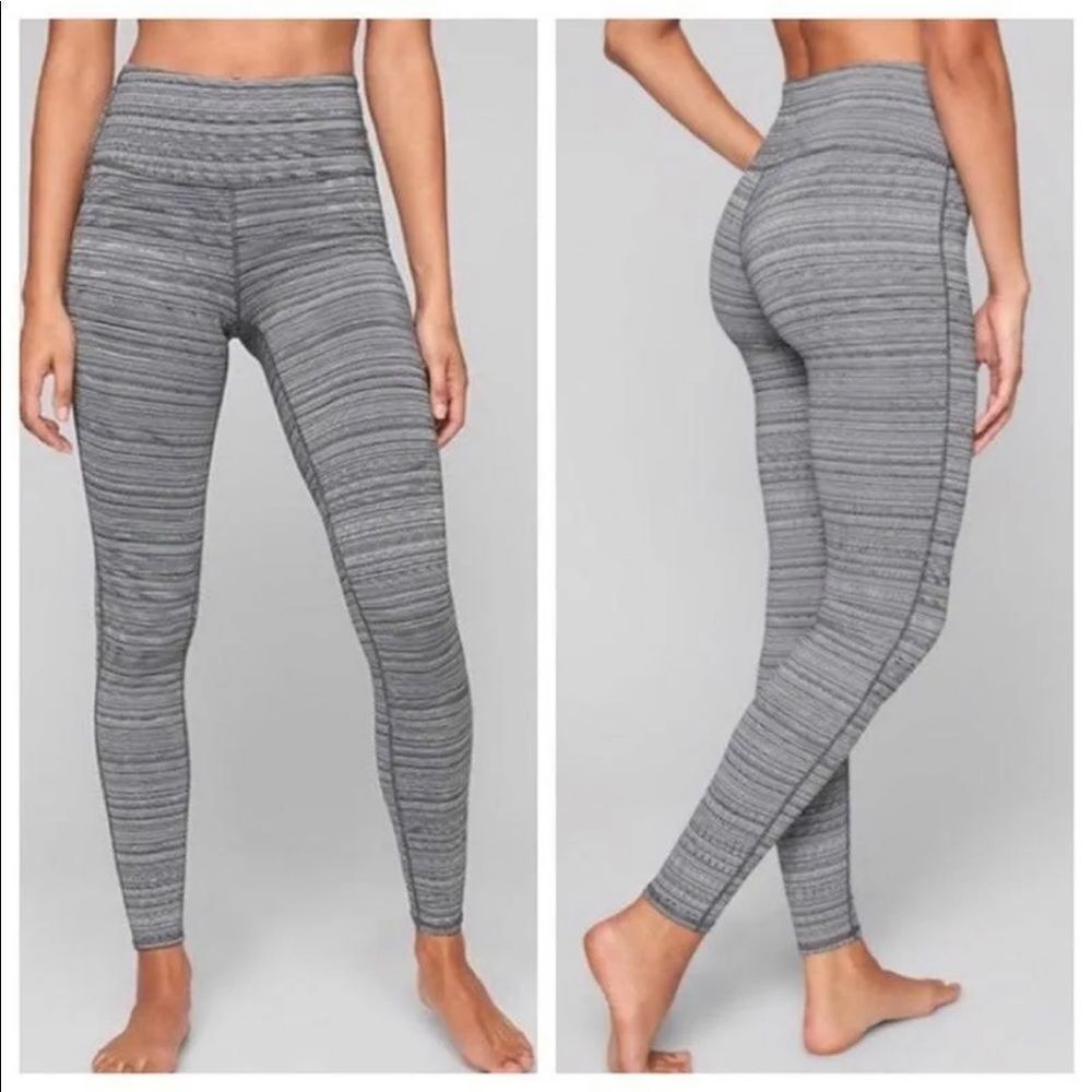 Athleta Jacquard Chaturanga Gray and Black High Rise Leggings. Size Small
